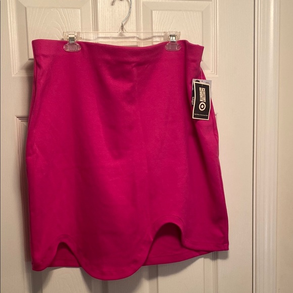 Sammy B Dresses & Skirts - Brand New Sammy B Pink Wavy Structured Skirt…size 1X